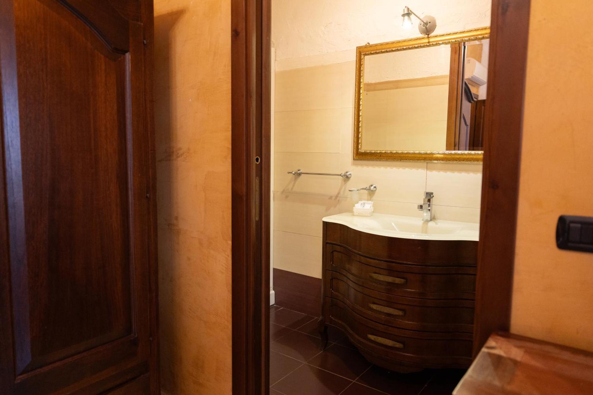 Residenza L'antico Borgo Hotel