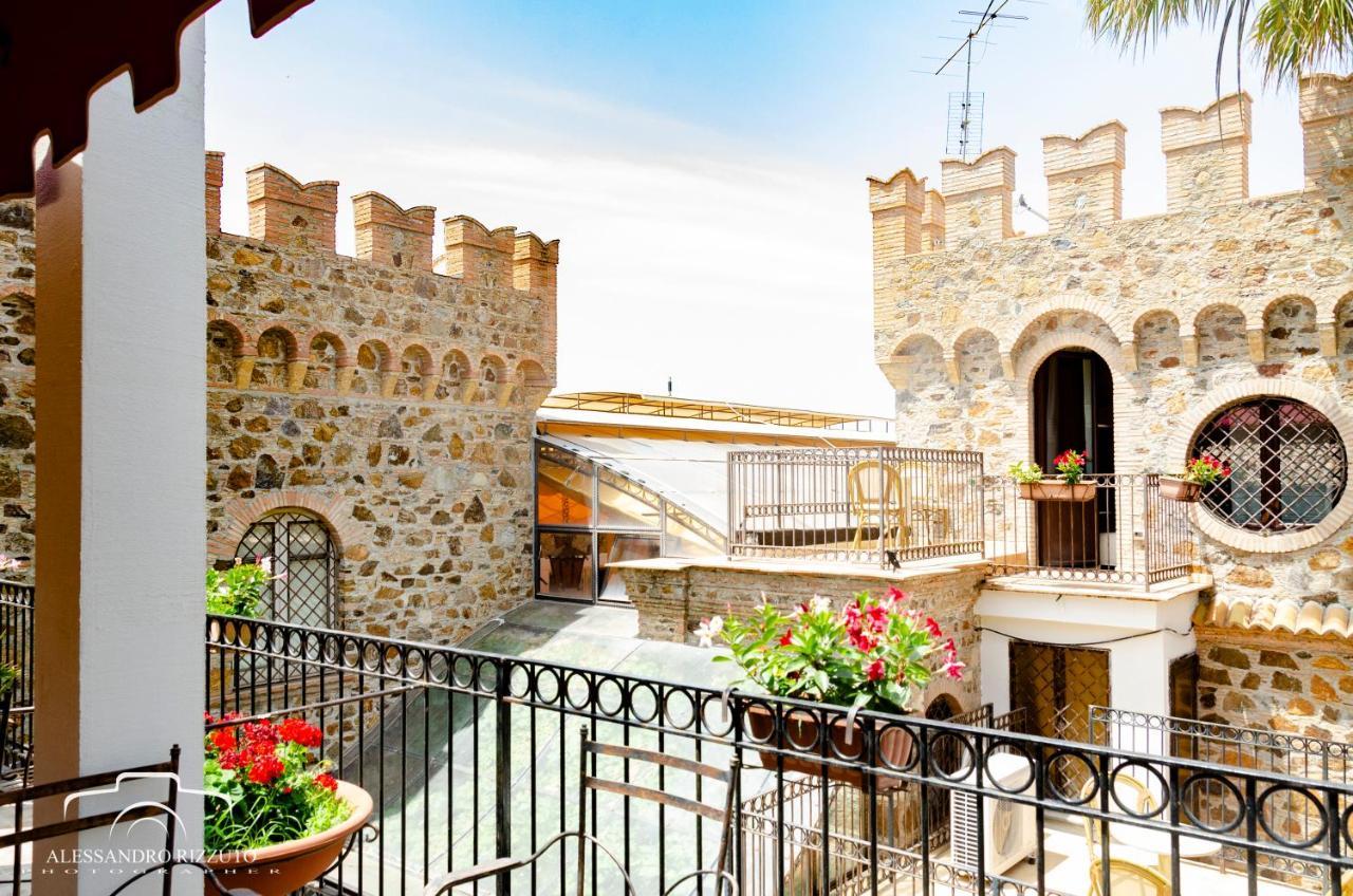 Residenza L'antico Borgo Hotel 4*